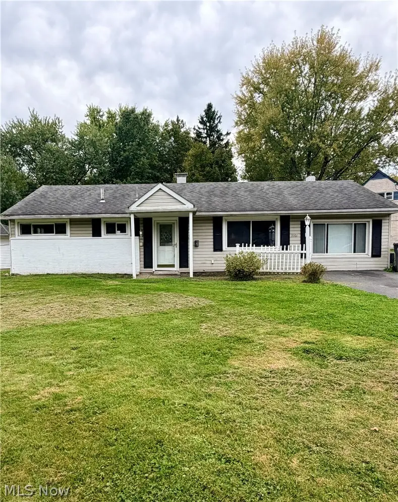 3501 Champlain Avenue, Youngstown, OH 44502 - #1