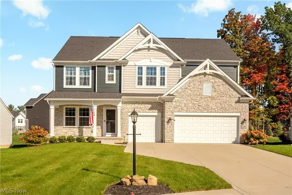 2761 Weeping Pine Drive, Medina, OH 44256
