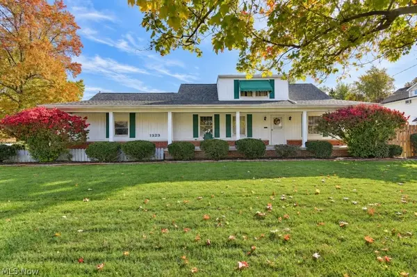 1323 Richmond Road, Lyndhurst, OH 44124