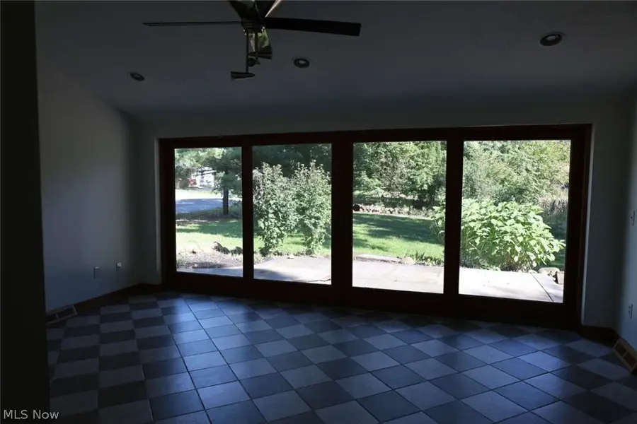 3057 Long Road, Akron, OH 44312 - #3