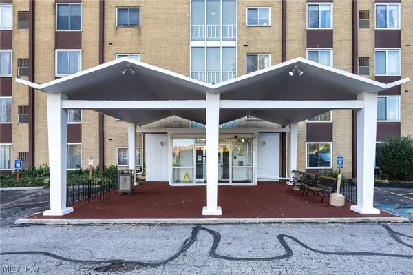 25735 Lorain Road #426, North Olmsted, OH 44070