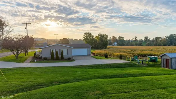 2955 Winklepleck Nw Road, Sugarcreek, OH 44681