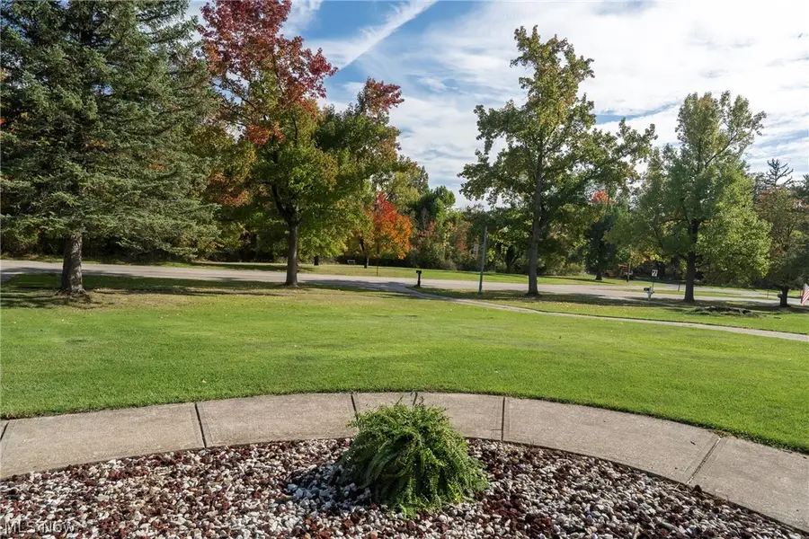 6446 Big Creek Parkway, Parma Heights, OH 44130 - #2