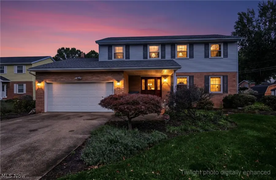 2037 54th Ne Street, Canton, OH 44705 - #2
