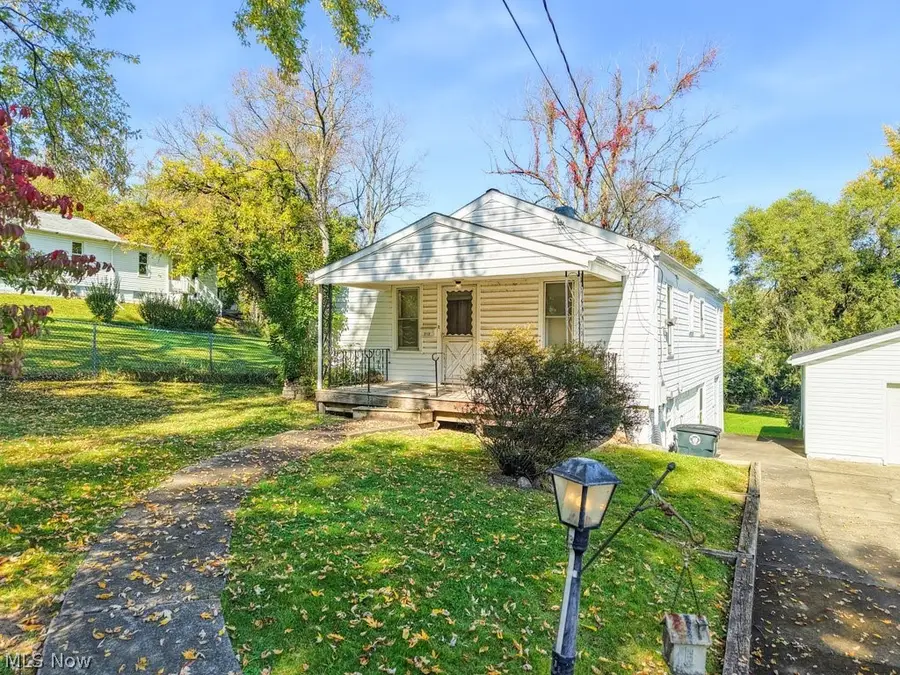2417 Kermit Avenue, Akron, OH 44305 - #2
