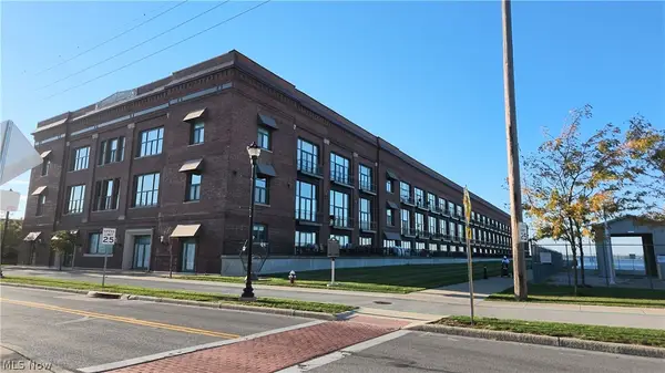 401 W Shoreline Drive #205, Sandusky, OH 44870