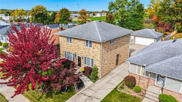 520 Orchardview Avenue, Seven Hills, OH 44113