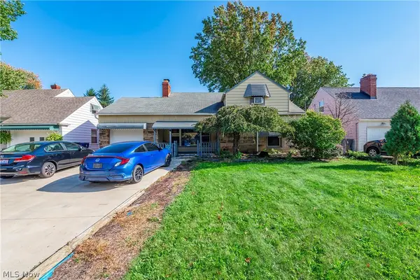 3458 Monticello Boulevard, Cleveland Heights, OH 44121