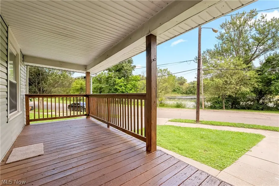 1152 Manning Avenue, Akron, OH 44307 - #3