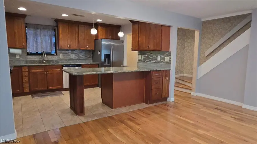 7381 Pine Ridge Court, Middleburg Heights, OH 44130 - #3