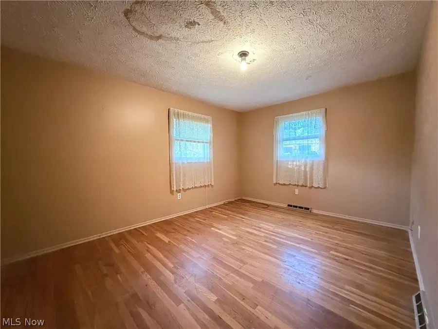 10715 Orrville Nw Street, Massillon, OH 44647 - #3