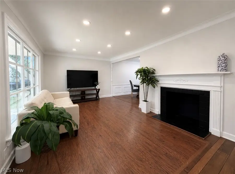 1307 Ford Road, Lyndhurst, OH 44124 - #3