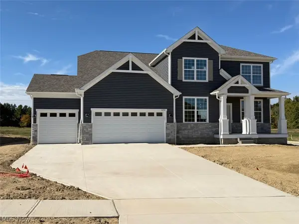 6292 Cooper Hawk Drive, Medina, OH 44256