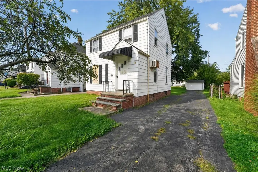 304 E 248th Street, Euclid, OH 44123 - #3