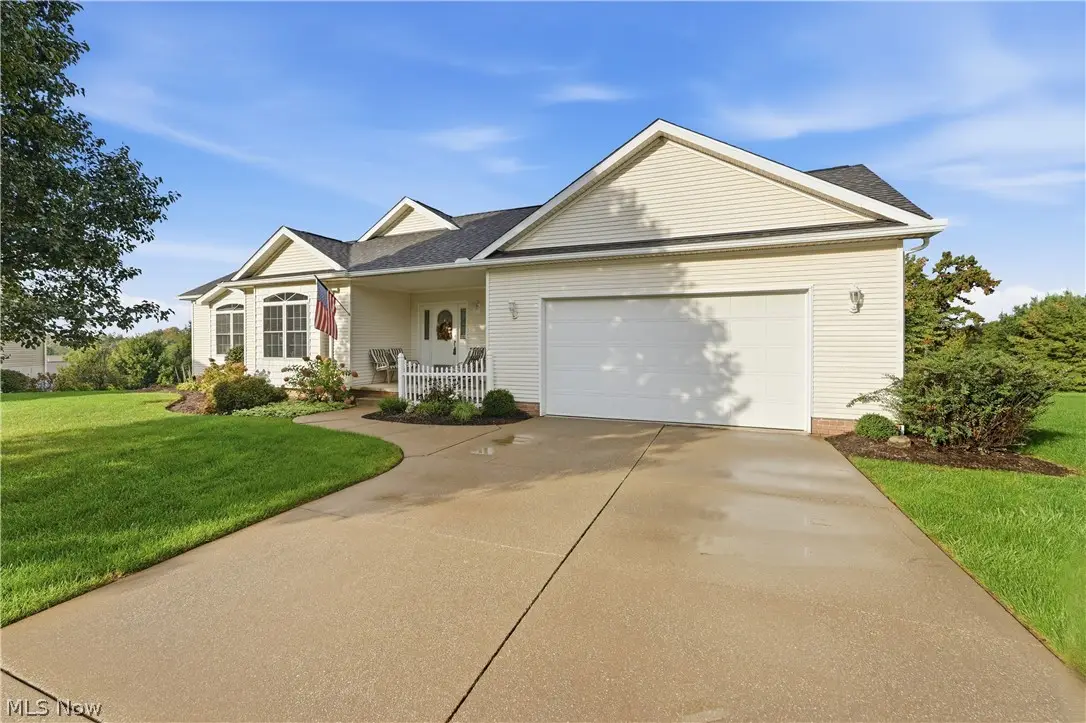 4433 Trail Head Nw Circle, Massillon, OH 44647 - #1