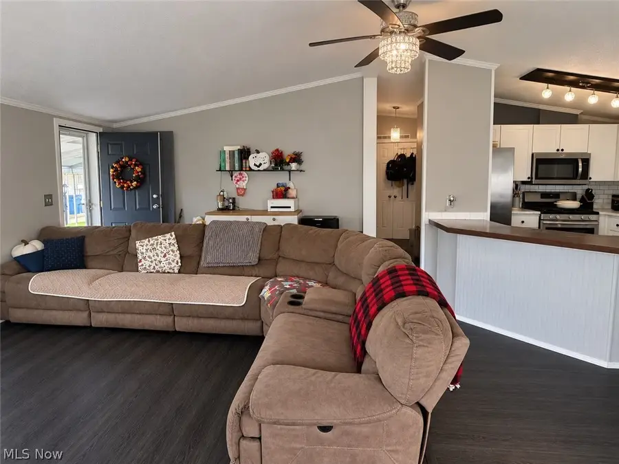 221 Gull Drive, Elyria, OH 44035 - #3