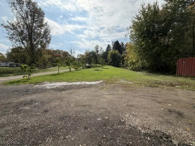 307 Ruggles Se Avenue, Canton, OH 44707 - #2