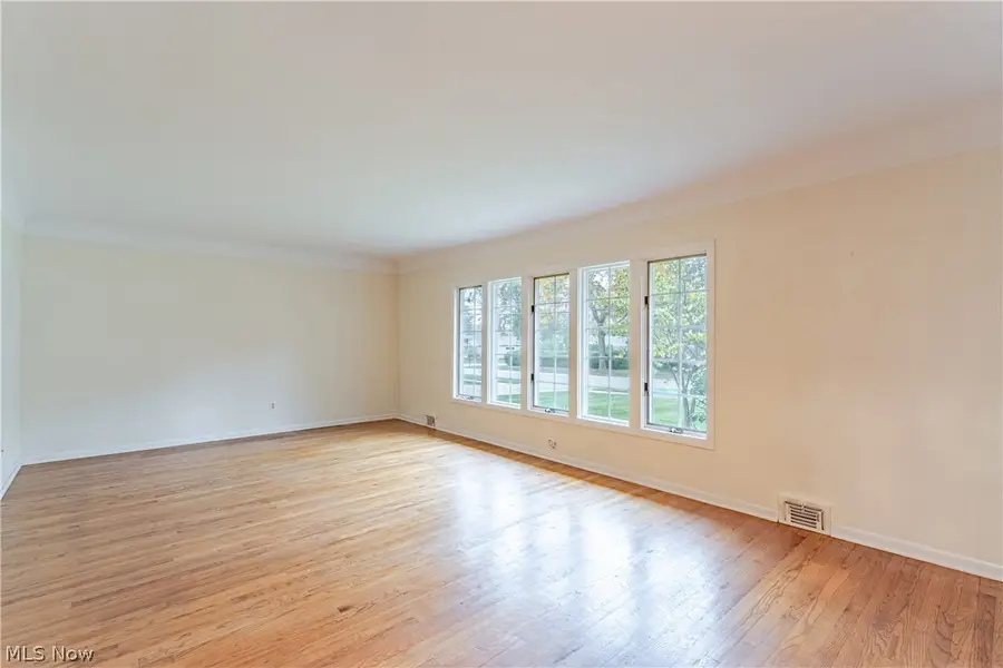 2090 Marshfield Road, Mayfield Heights, OH 44124 - #3