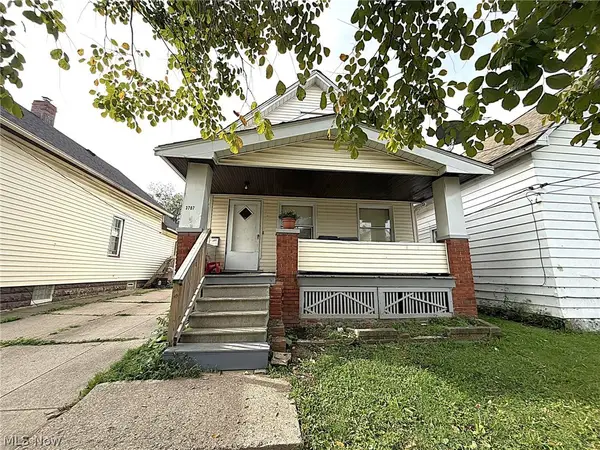 3707 Newark Avenue, Cleveland, OH 44109