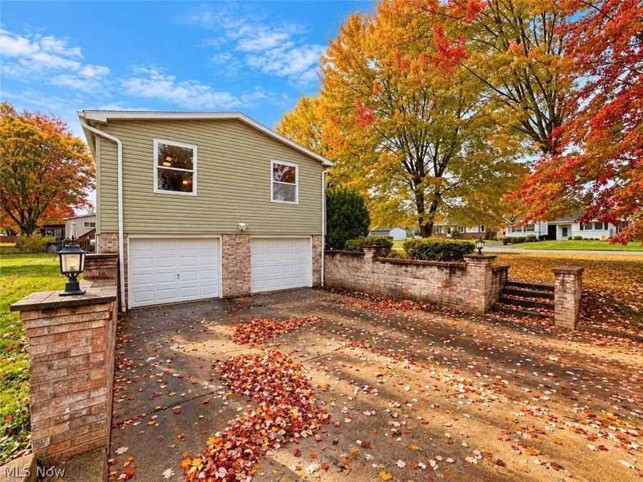 500 Aurora Drive, Youngstown, OH 44505 - #2