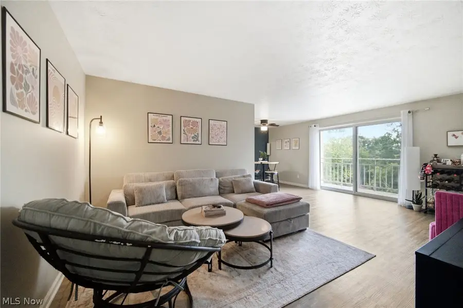 10301 Lake Avenue #521, Cleveland, OH 44102 - #3