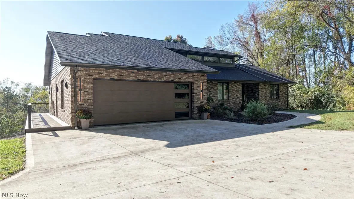 586 Hilan Sw Avenue, New Philadelphia, OH 44663 - #1