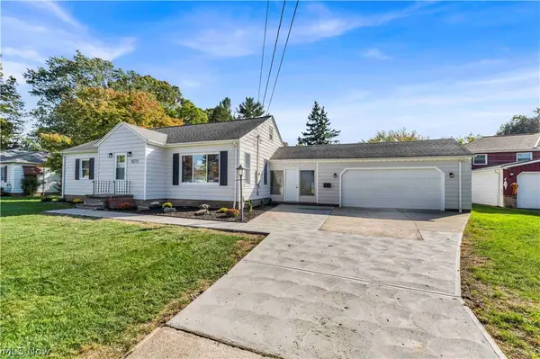 10711 Meadowbrook Drive, Parma Heights, OH 44130
