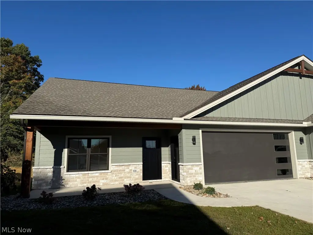 852 Third Sw Street, New Philadelphia, OH 44663 - #1