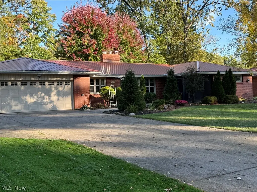 1998 Roberts Ne Lane, Warren, OH 44483 - #1