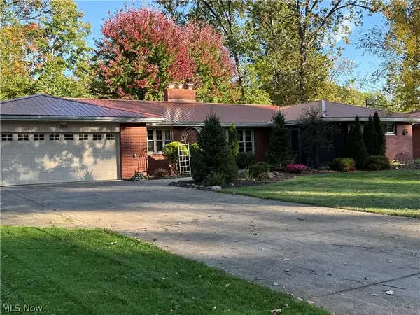 1998 Roberts Ne Lane, Warren, OH 44483