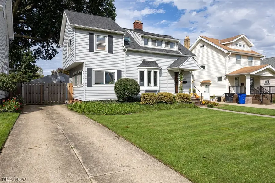 17200 Elsienna Avenue, Cleveland, OH 44135 - #2