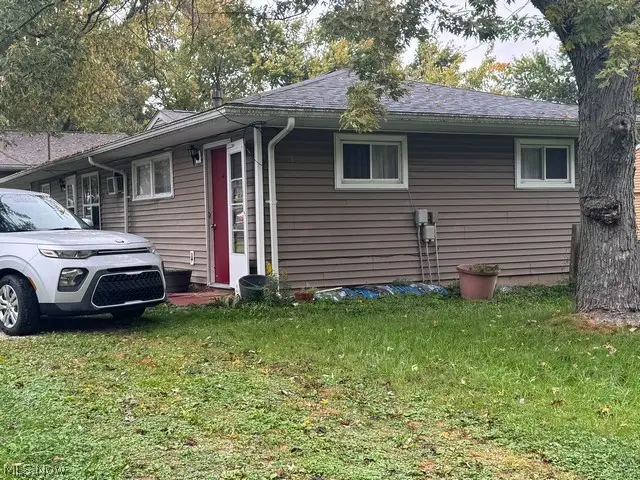 4550 Carroll Nw Street, Warren, OH 44483 - #1