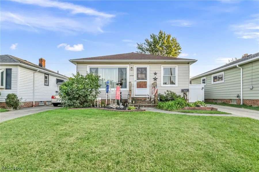 2523 Center Drive, Parma, OH 44134 - #2