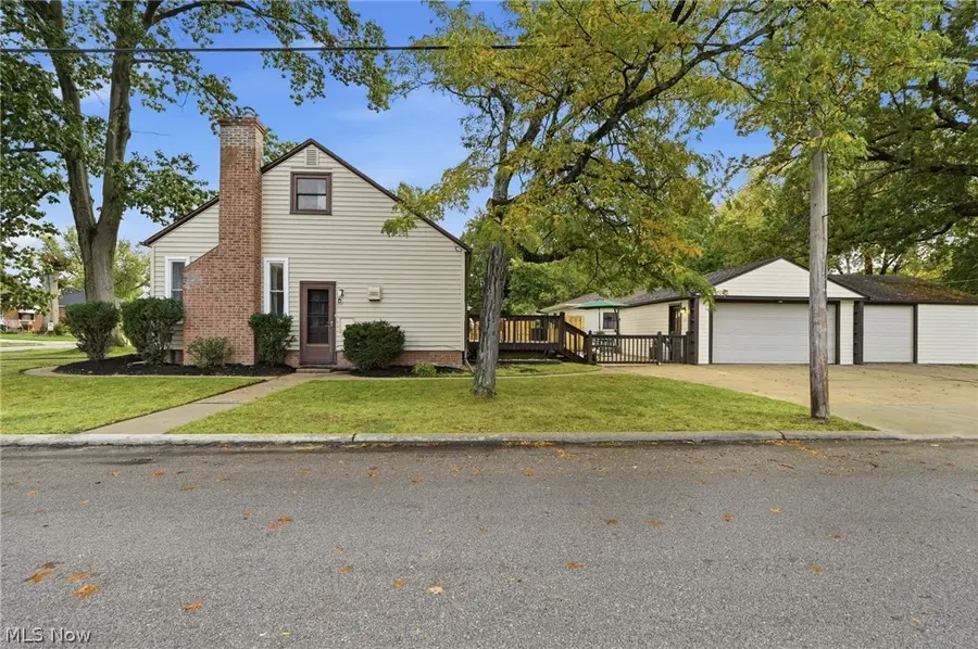 3994 W 227th Street, Fairview Park, OH 44126 - #3