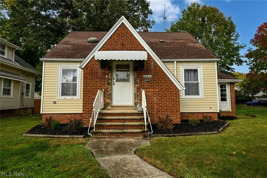 19251 Naumann Avenue, Euclid, OH 44119 - #2