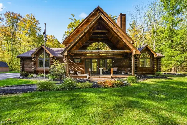 8520 Woodhill Drive, Chardon, OH 44024