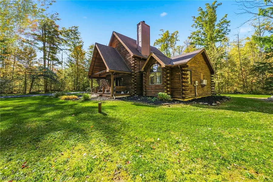 8520 Woodhill Drive, Chardon, OH 44024 - #2
