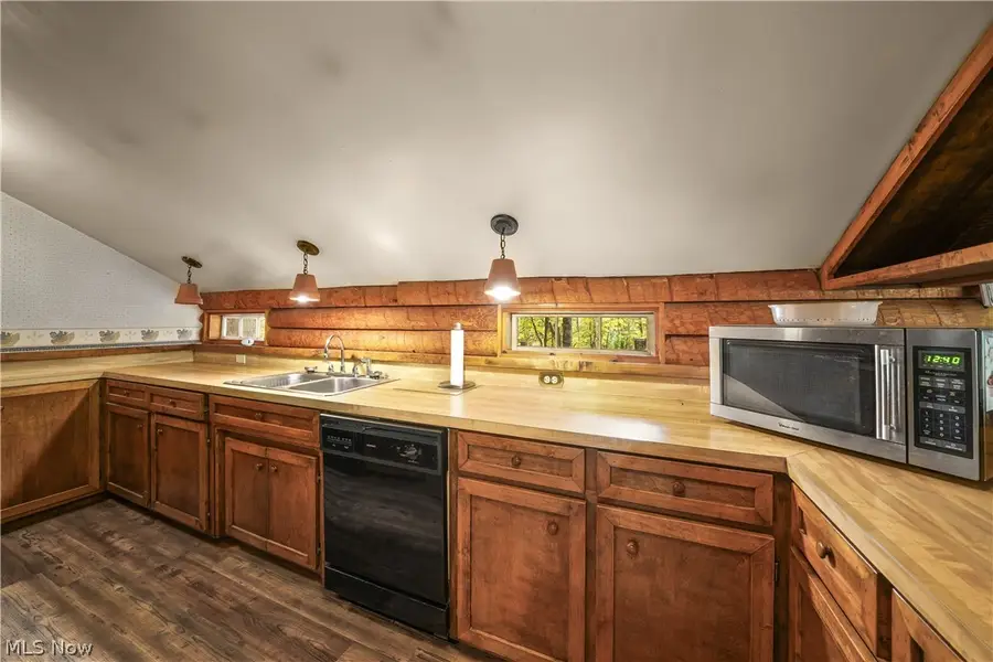 3239 Salineville Ne Road, Carrollton, OH 44615 - #3