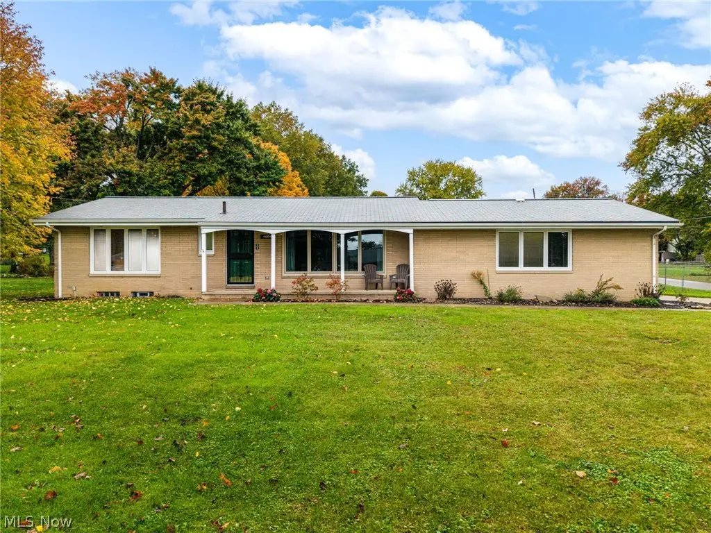 4604 Garrett Drive, Norton, OH 44203 - #1