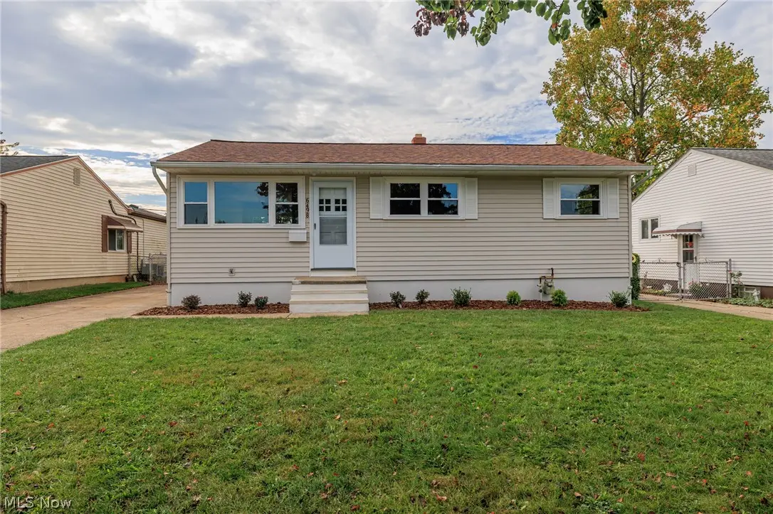 6498 Stonecrest Drive, Brook Park, OH 44142 - #1