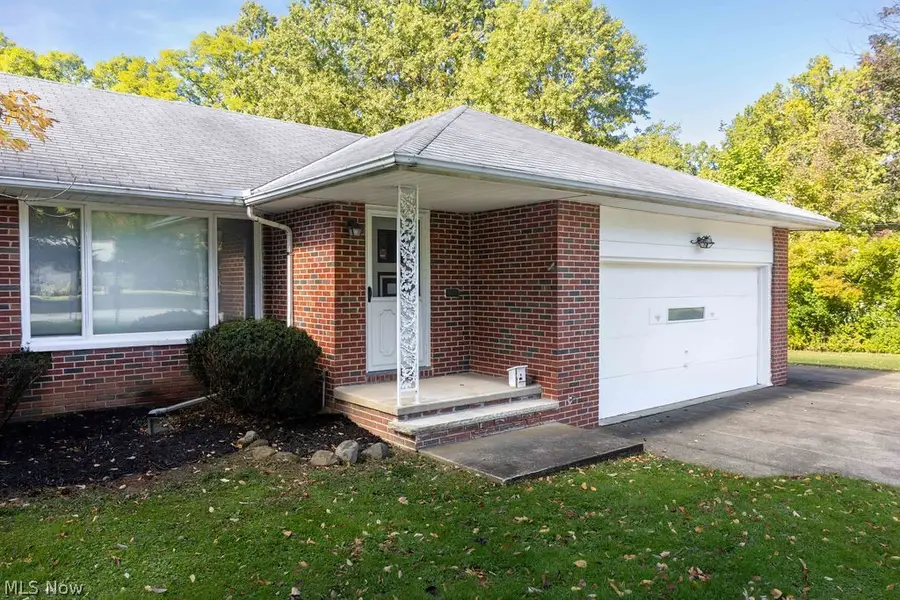 2918 Emerald Lakes Boulevard, Willoughby Hills, OH 44092 - #2