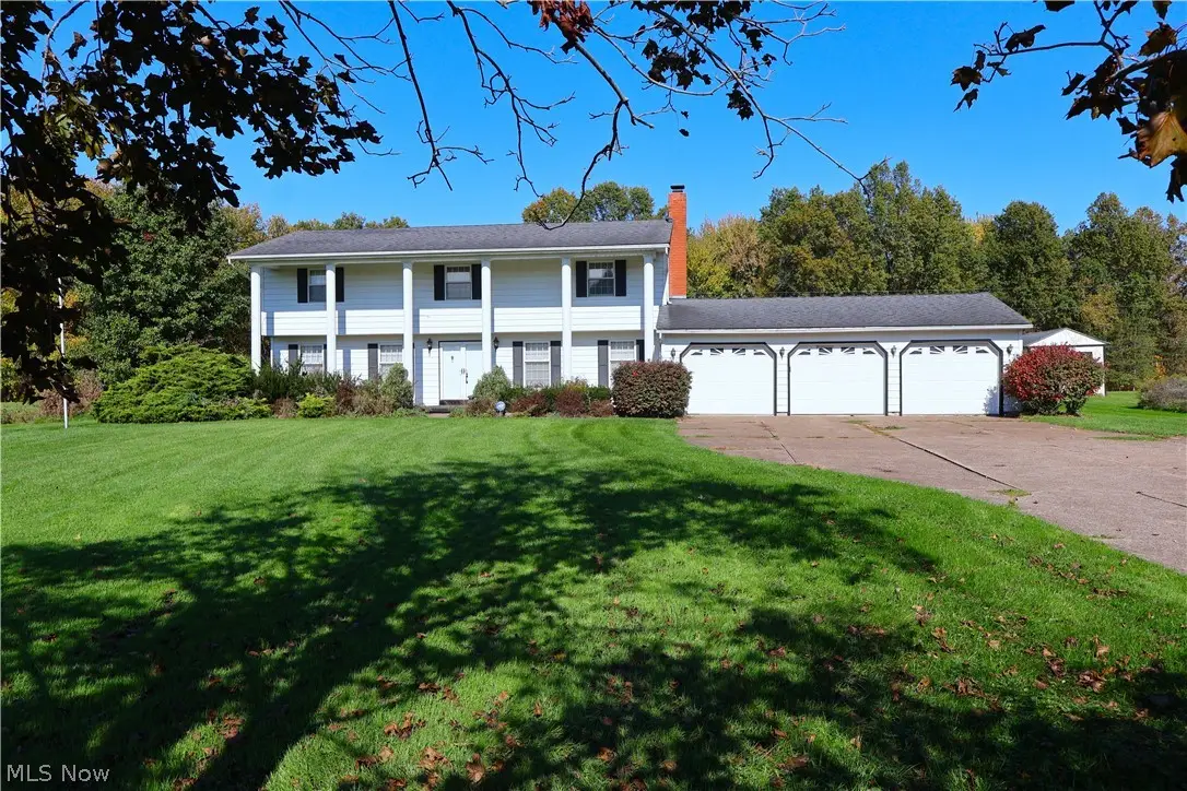 108 Country Place, Grafton, OH 44044 - #1