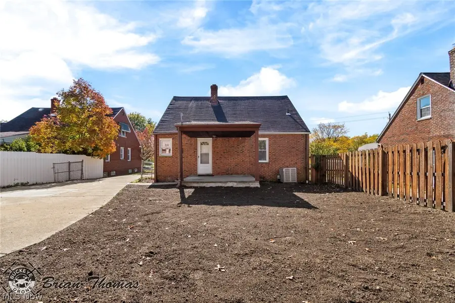14357 Turney Road, Maple Heights, OH 44137 - #3