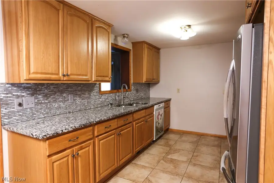 315 Noble Place, Massillon, OH 44647 - #3