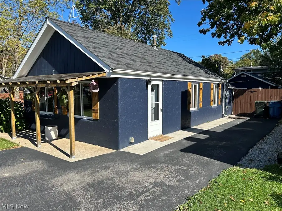 303 Roxboro Road, Vermilion, OH 44089 - #2