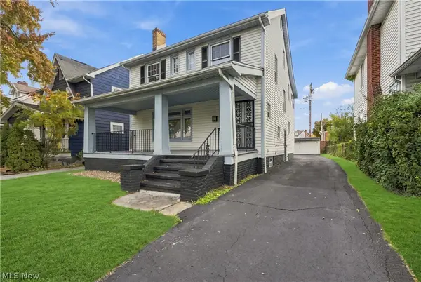 2119 Hampstead Road, Cleveland Heights, OH 44118
