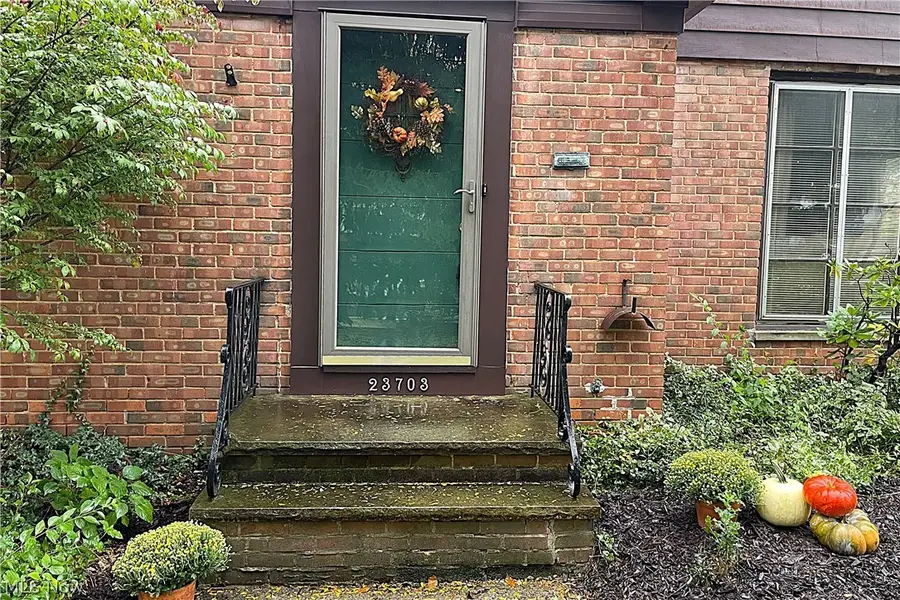 23703 E Baintree Road, Beachwood, OH 44122 - #3