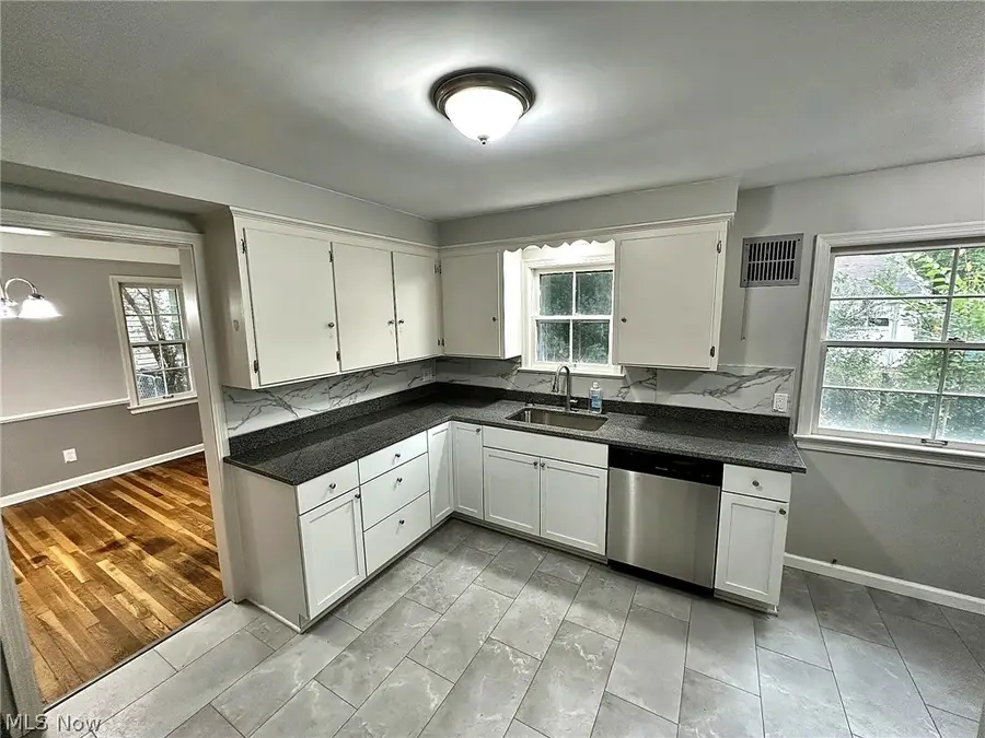 3674 Monticello Boulevard, Cleveland Heights, OH 44121 - #3