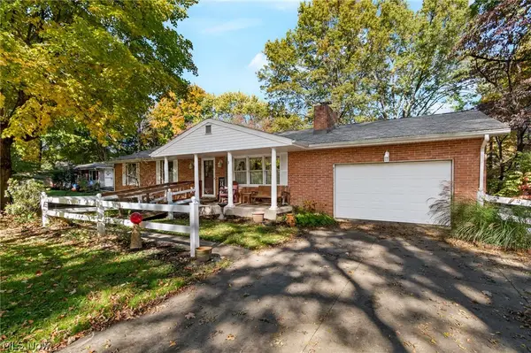 3665 Cranwood Nw Street, North Canton, OH 44720