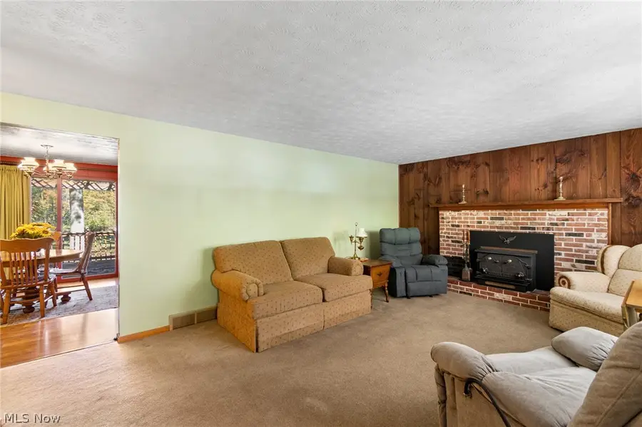 3665 Cranwood Nw Street, North Canton, OH 44720 - #2
